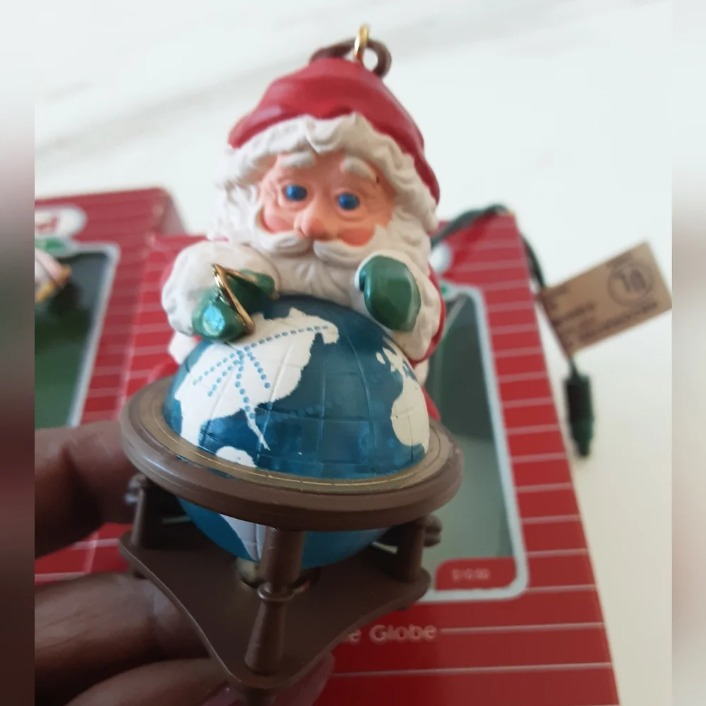 Hallmark Keepsake magic Lighted Ornament Circling the Globe | Moonlit Nap Vtg